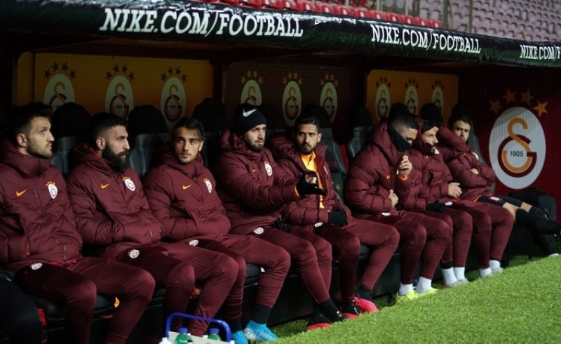 <p>Ancak şu anki mevcut tabloda böyle bir ödeme yapması mümkün olmayan yönetim gözünü takım içinde yapılacak 'feda' kampanyasına çevirmiş durumda.<br></p>