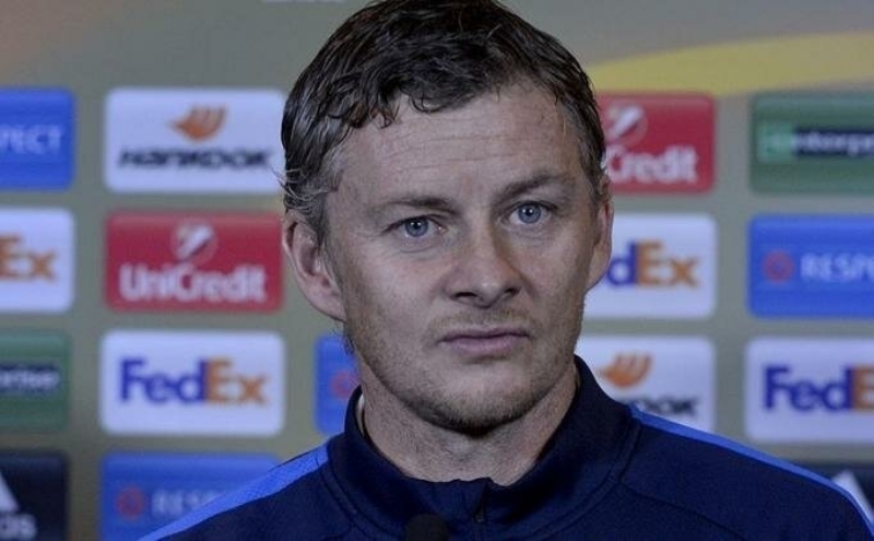 <p><strong>'NE ZAMAN GER DNECEZ, TANRI BLR'</strong></p><p>Bir dier kulp yetkilisi ise in fikri hakknda, 'Tamamen enerji kayb. Hepimiz normal hayatlarmza devam etmek istiyoruz. Ne yazk ki yalnzca tanr ne zaman geri dneceimizi bilir. Ksa sre ierisinde olabileceini de ngremiyoruz maalesef.' aklamasn yapt.</p>