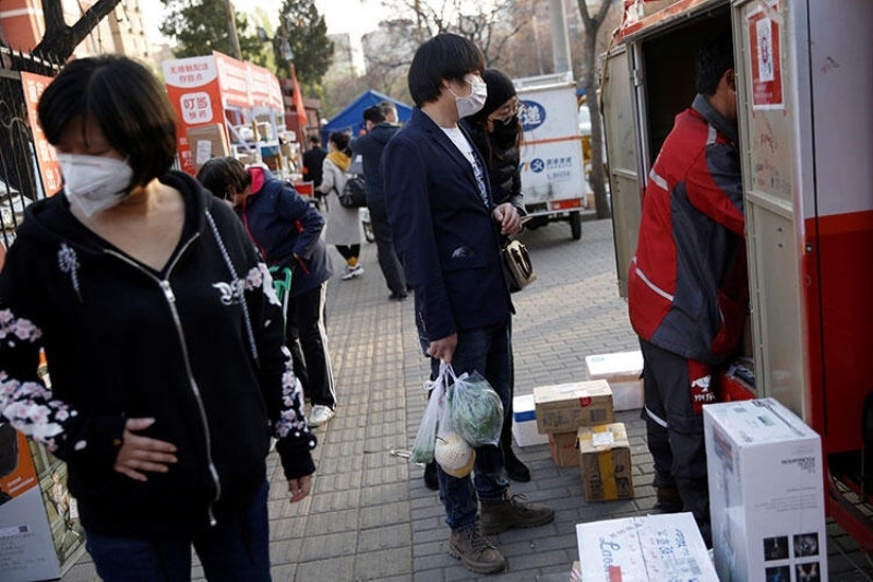 <p>11 Mart 2020'de Dnya Salk rgt tarafndan kresel salgn ilan edildi. 13 Mart 2020'de ise Avrupa'nn artk koronavirs krizinin merkez ss haline geldiini bildirdi.</p>