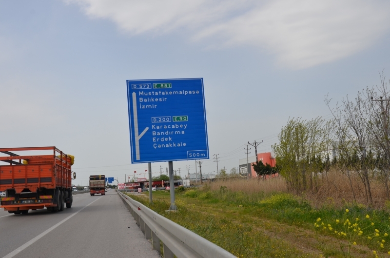 <p><b>İşte araç giriş çıkış yasağının uygulanacağı iller</b><br></p><p>Bursa</p>