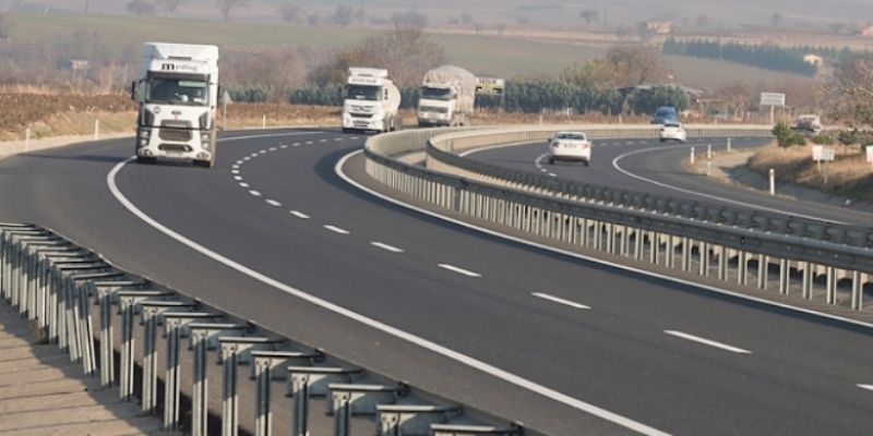 <p><b>İşte araç giriş çıkış yasağının uygulanacağı iller</b><br></p><p><b><br></b></p><p>Denizli</p>