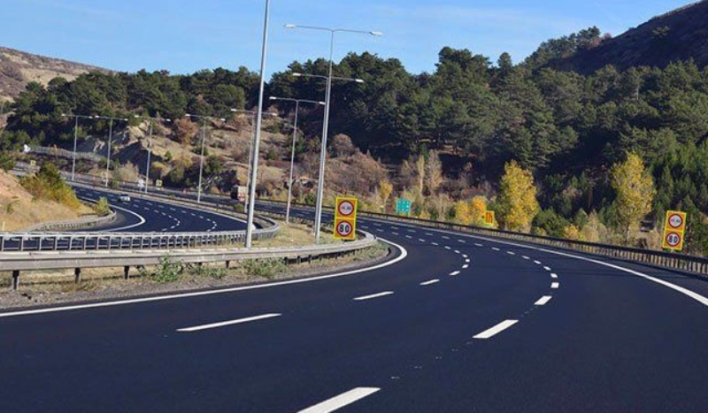 <p><b>İşte araç giriş çıkış yasağının uygulanacağı iller</b><br></p><p><br></p><p>Hatay</p>