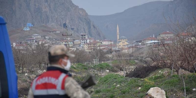 <p><b>İşte araç giriş çıkış yasağının uygulanacağı iller</b><br></p><p><br></p><p>Malatya</p>