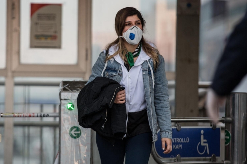 <p>�stanbul'da toplu ta��mada maskeli d�nem ba�lad�</p>