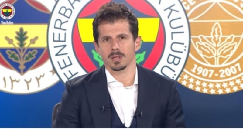 <p>Marcelino, Erol Bulut, Hüseyin Eroğlu ve Yalçın Koşukavak gibi isimler ön plana çıksa da futbolu bırakmaya hazırlanan kaptan Emre’ye de teklif yapılması muhtemel...</p>