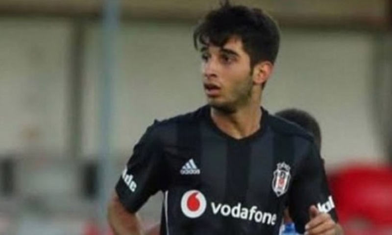 <p>Mertcan Açıkgöz (19) Beşiktaş </p>