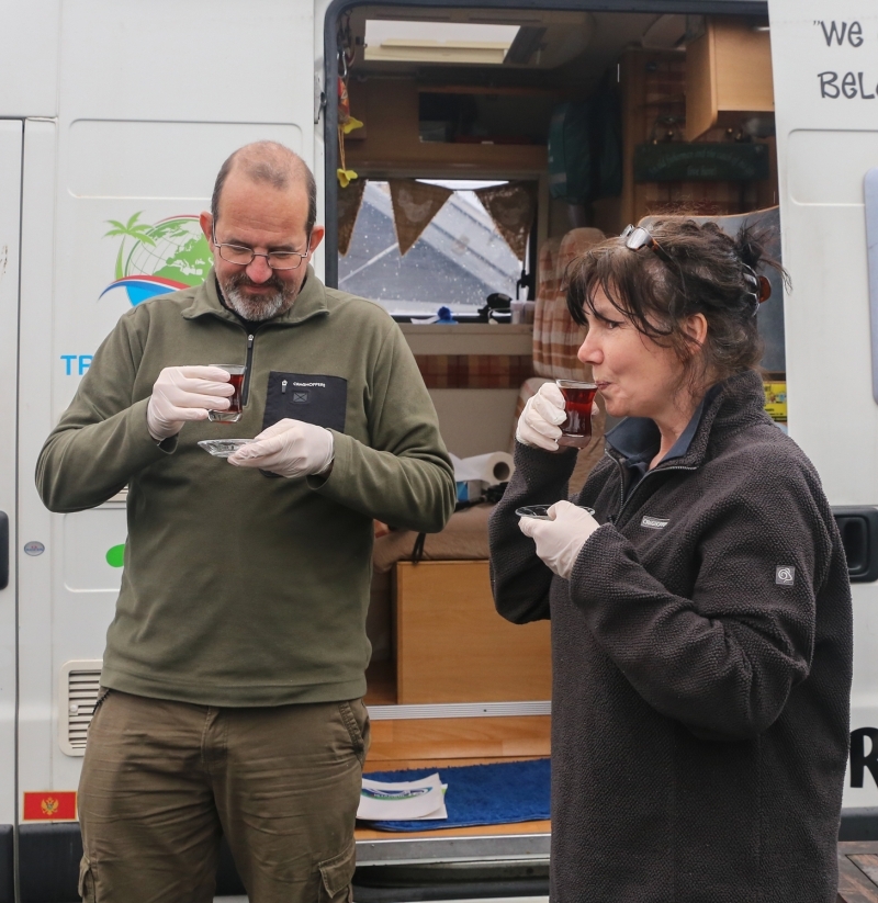 <p>D�nya turundaki �ngiliz �ift, korona g�nlerinde �stanbul'da kald�.<br></p>