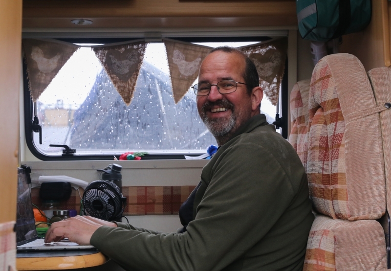 <p>D�nya turundaki �ngiliz �ift, korona g�nlerinde �stanbul'da kald�.</p>