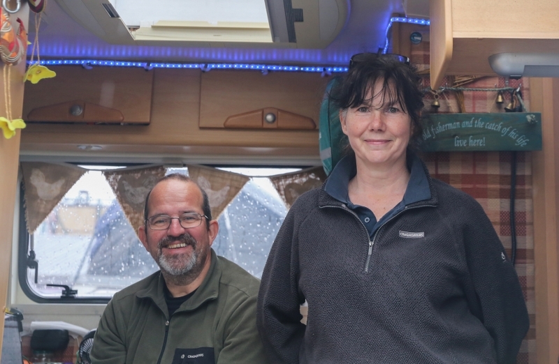 <p>D�nya turundaki �ngiliz �ift, korona g�nlerinde �stanbul'da kald�.</p>