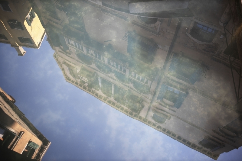 <p>Koronavirs salgn nedeniyle tenhalaan Venedik'te kanal sular temizlendi</p>