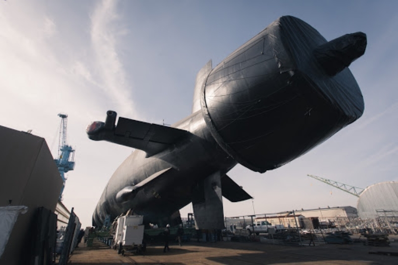 <p>Virginia sınıfı denizaltılar, denizaltı karşıtı savaş ve istihbarat toplama operasyonları da dahil olmak üzere çok çeşitli açık okyanus ve kıyı misyonları için tasarlanmıştır.</p>