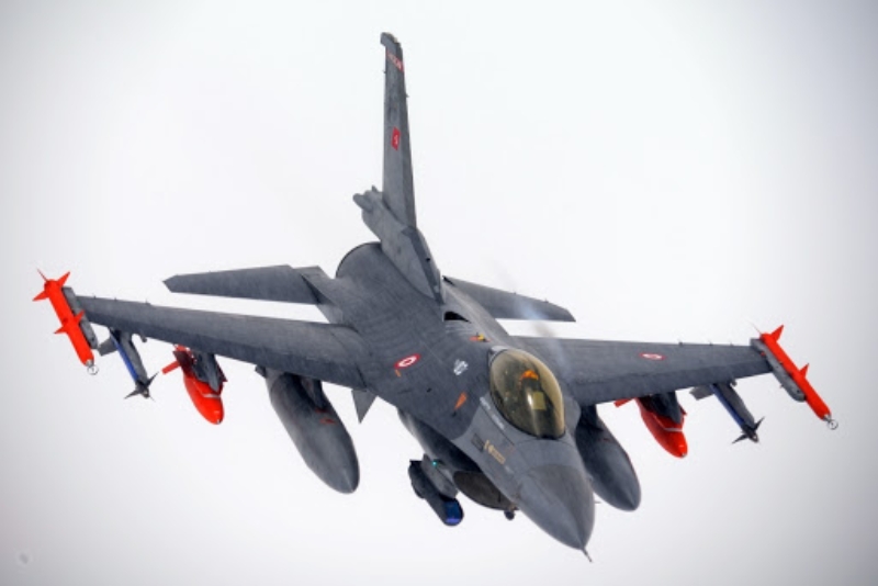 <p>Pilot tarafından fırsat hedeflerinin uçaktan mühimmata yüklenebilmesi</p>