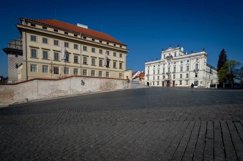 <p>Çekya'da Kovid-19 karantinası uzatıldı.</p>