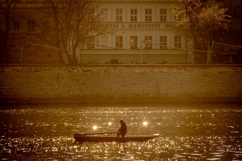 <p>Çekya'da Kovid-19 karantinası uzatıldı.</p>