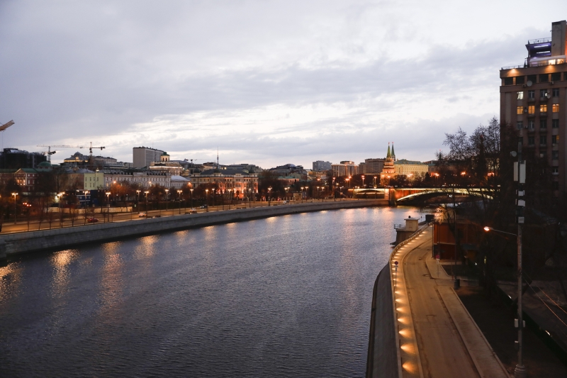 <p>Rusya Koronavirüs Enfeksiyonu Kontrol ve Önleme Merkezinden yapılan açıklamada, 954 kişide daha virüse rastlanmasıyla birlikte vaka sayısının 6 bin 343a çıktığı, vakaların da 30’nun çocuk olduğu kaydedildi.</p>