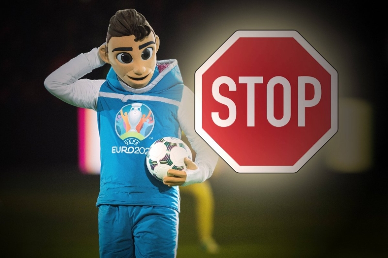 <p>'Ligler eylülde başlarsa, FIFA'nın öneri olarak gösterdiği şeyler mecburi olabilir. Bütün kontratların ne kadar ve nasıl geçerli olacağını bilmek mümkün değil. İzolasyon kalktığında siz futbolcuları burada tutabilecek misiniz, yoksa ülkelerine mi gitmek isteyecekler?'</p>