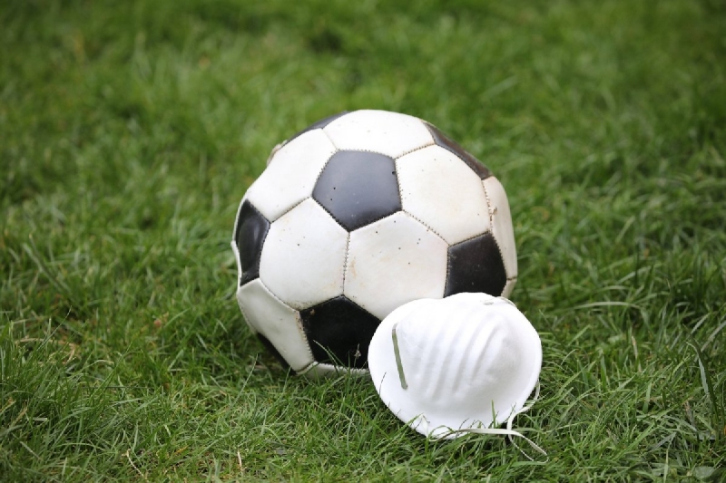 <p>'Bizim bu ligin geri kalanını eylülden ya da ağustosun ortasından itibaren oynama ihtimalimiz çok yüksek. Yalnızca bizde değil, bütün dünyada bunun olma olasılığı çok yüksek.'</p>