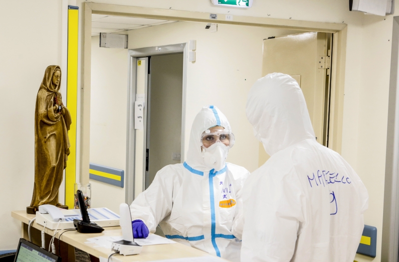 <p>italya'da koronavirs (Kovid-19) tedbirleri</p>