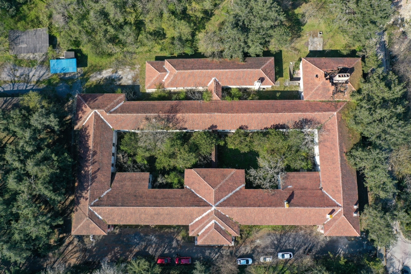 <p>Arnavutköy Belediyesince planlama süreci tamamlanarak İl Sağlık Müdürlüğüne tahsisi sağlanan 128 yıllık tarihi bina, restorasyon çalışmalarının ardından korona virüs hastalarına hizmet verecek.</p>