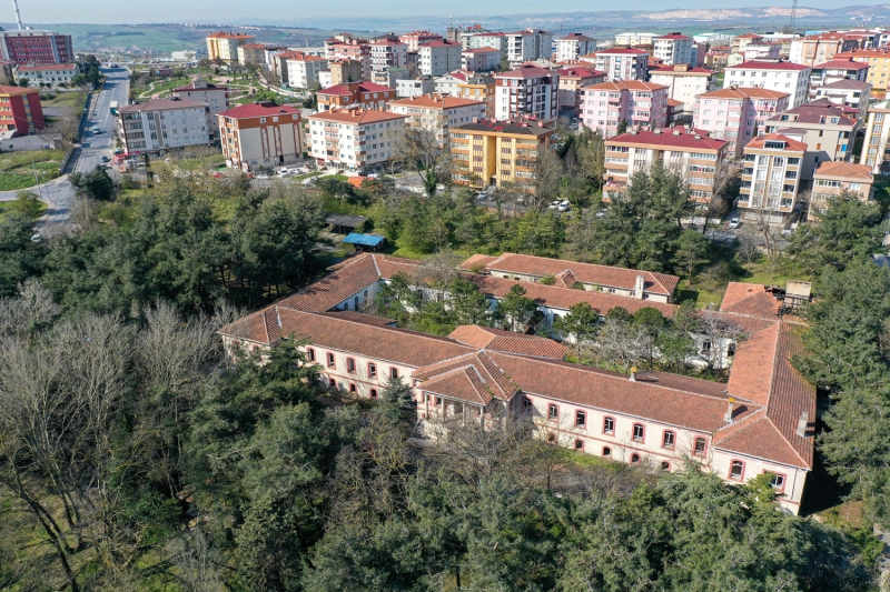 <p>Hastanedeki çalışmaların 45 günde tamamlanması bekleniyor. Hastane ve çevresinde çalışmalar yapılıyor.</p>