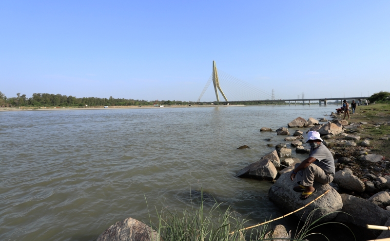 <p>Hindistan'ın Yamuna Nehri temizleniyor</p>