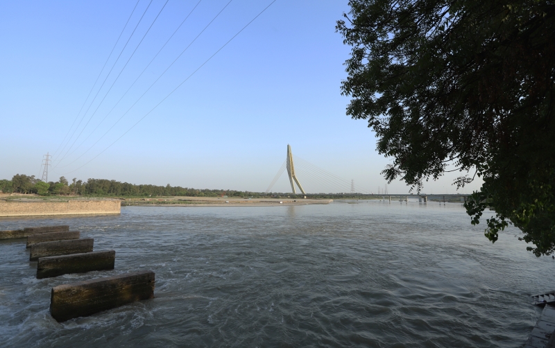 <p>Hindistan'ın Yamuna Nehri temizleniyor</p>