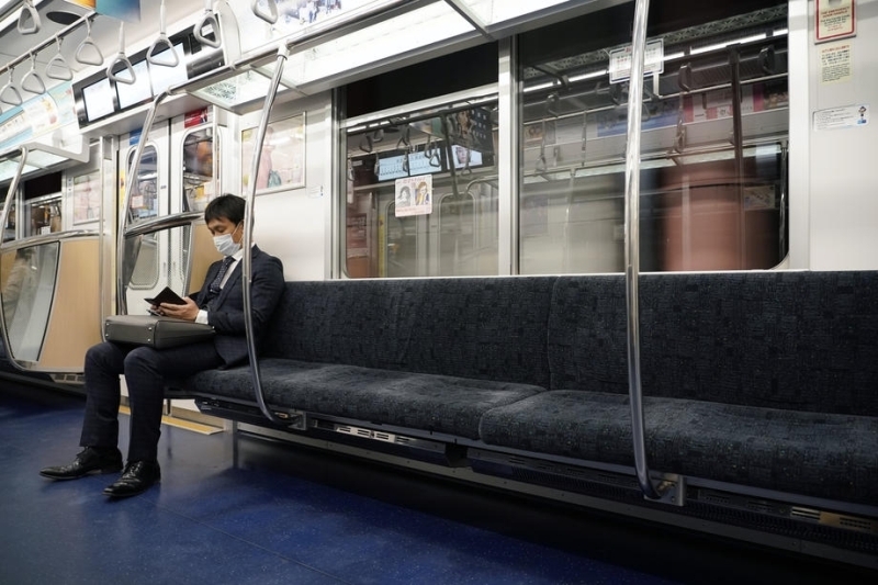 <p>İtalyayı 15.238 ölüm ile İspanya, 14 bin 865 ile ABD, 10 bin 869 ile Fransa, 7 bin 97 ile İngiltere ve 4 bin 110 ile İran takip etti. </p>