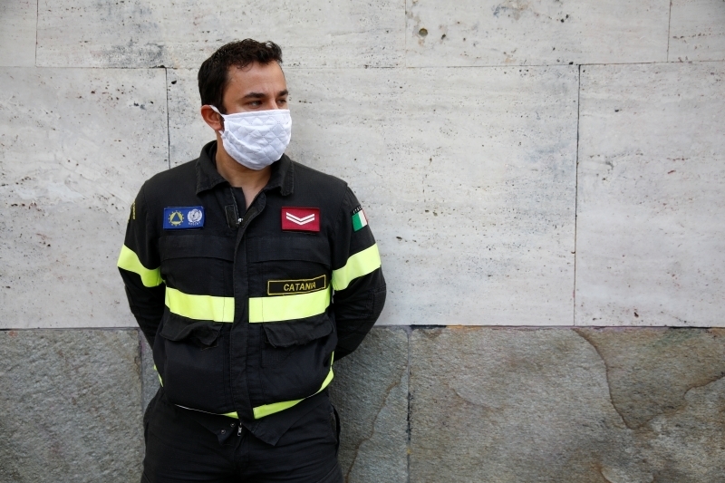 <p>Dünya genelinde yeni tip koronavirüs nedeniyle hayatını kaybedenlerin sayısı 90 bin 11'e, vaka sayısı 1 milyon 539 bin 424'e ulaştı.</p>