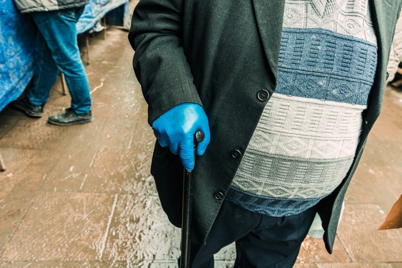 <p>İran'da bazı işletmeler ve devlet kurumları faaliyetlerine tekrar başladı</p>