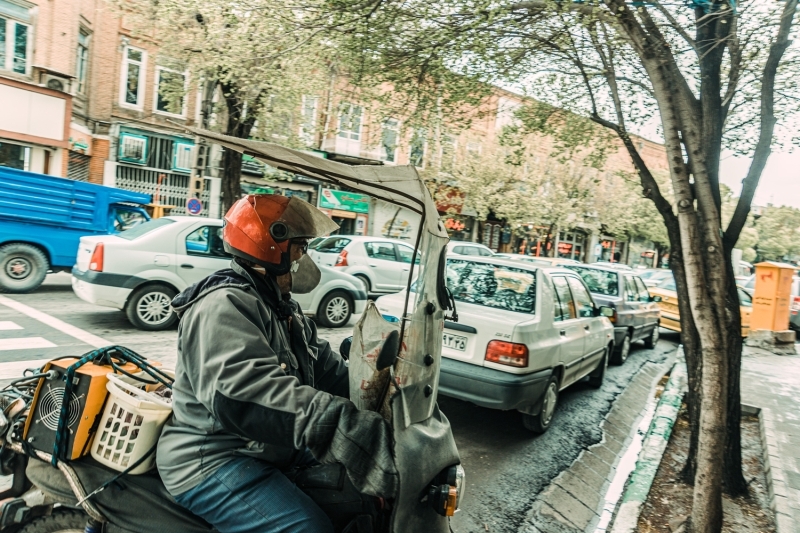 <p>İran'da bazı işletmeler ve devlet kurumları faaliyetlerine tekrar başladı</p>