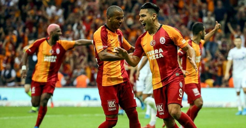 <p>Galatasaray'da bata Falcao olmak zere Feghouli, Marcao, Luyindama ve Linnes'in durumlar netlik kazanmad.</p>