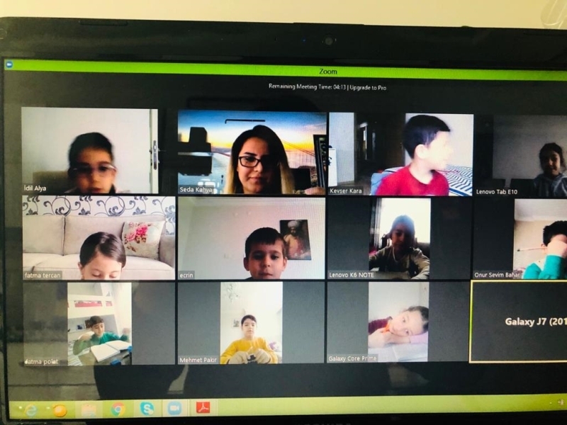 <p><b>M�LL� E��T�M BAKANI SEL�UK'TAN ��RENC�LERE '�YK� YAZIN' �A�RISI</b></p><p>Milli E�itim Bakan� Ziya Sel�uk, ��rencilere, 23 Nisan Ulusal Egemenlik ve Çocuk Bayram�'n�n 100'�nc� y�l� dolay�s�yla d�zenlenecek öykü yar��mas�na kat�lmalar� �a�r�s�nda bulunarak, 'Hayallerinizin �yk�s�n� yaz�n. Aralar�ndan belirleyece�imiz 100 �yk�y�, 23 Nisan'�n 100'�nc� y�l d�n�m�nde kitapla�t�ral�m.' ifadelerini kulland�.</p>