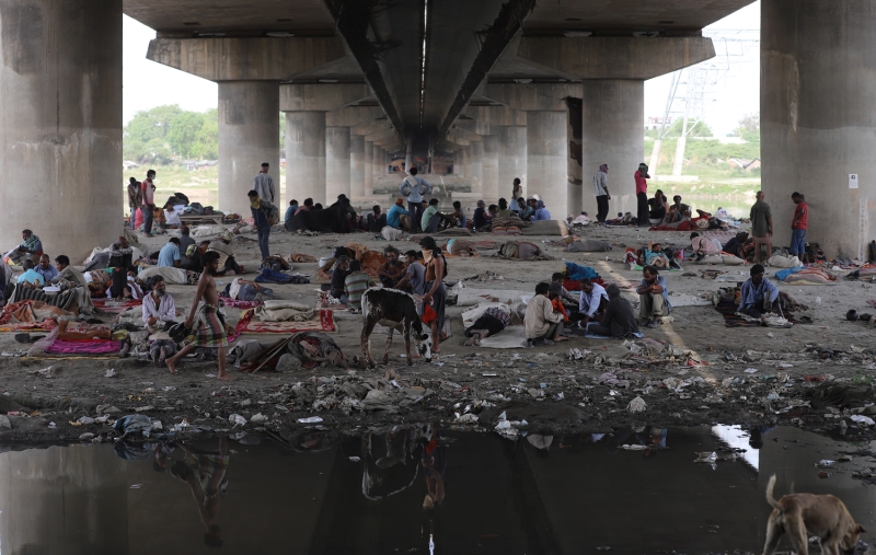 <p>Yeni Delhi'de Kovid-19 tedbirleri</p>