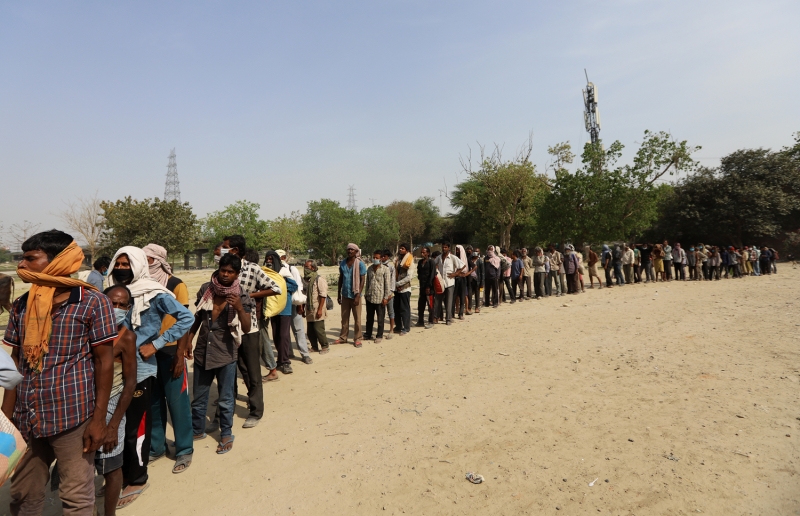 <p>Yeni Delhi'de Kovid-19 tedbirleri</p>