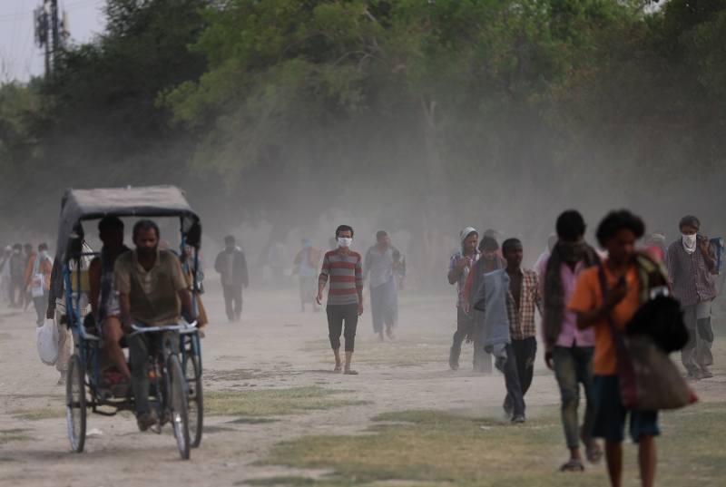 <p>Yeni Delhi'de Kovid-19 tedbirleri</p>