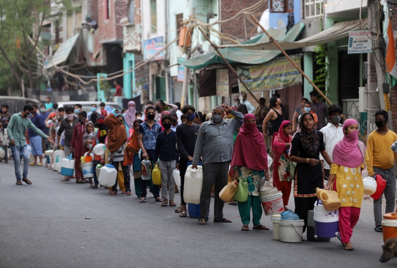 <p>Yeni Delhi'de Kovid-19 tedbirleri</p>