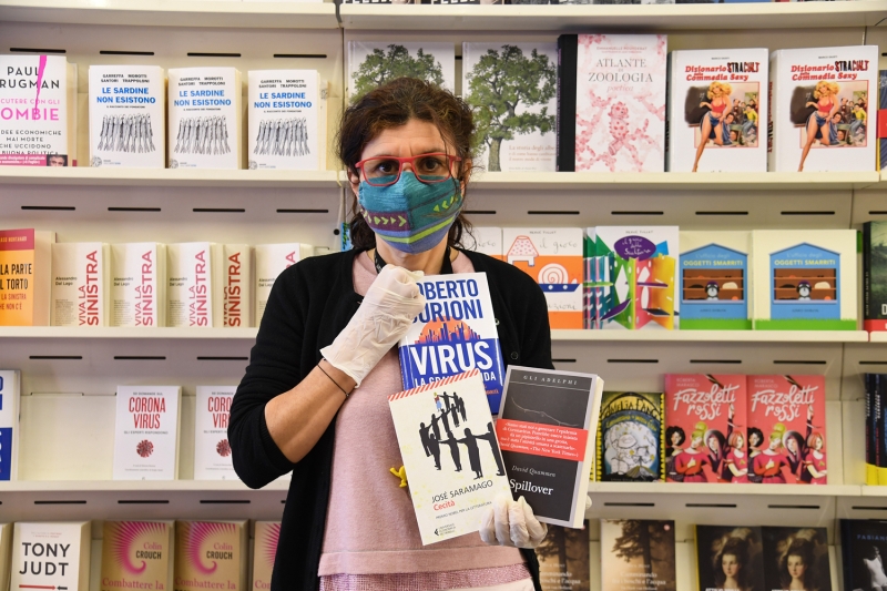 <p>İtalya'da bazı işletmeler tekrar açılıyor</p>