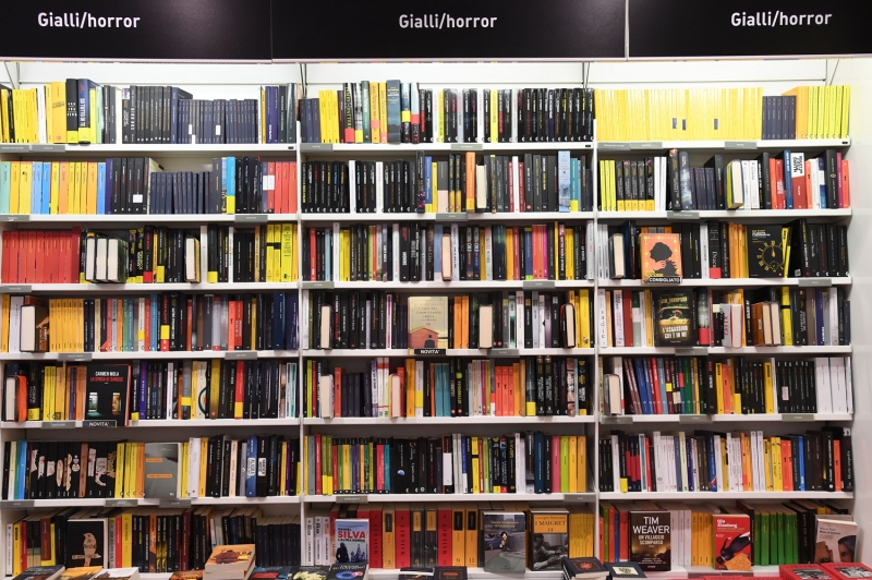 <p>İtalya'da bazı işletmeler tekrar açılıyor</p>