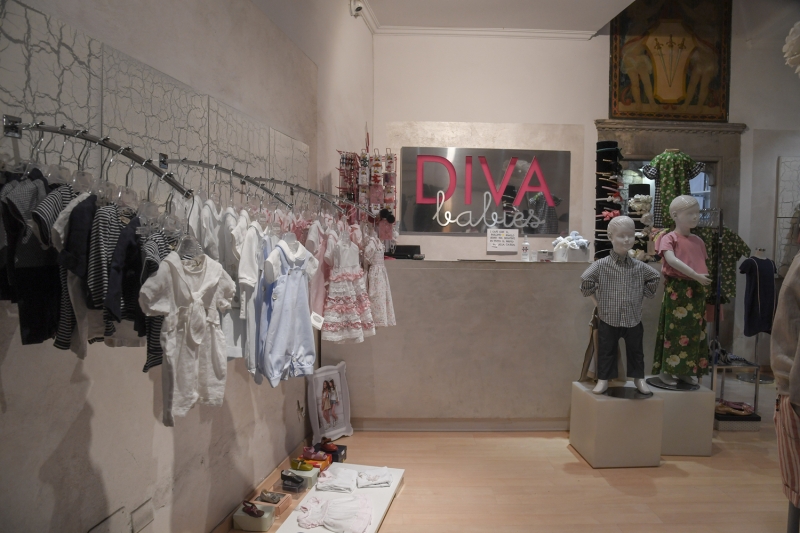 <p>İtalya'da bazı işletmeler tekrar açılıyor</p>