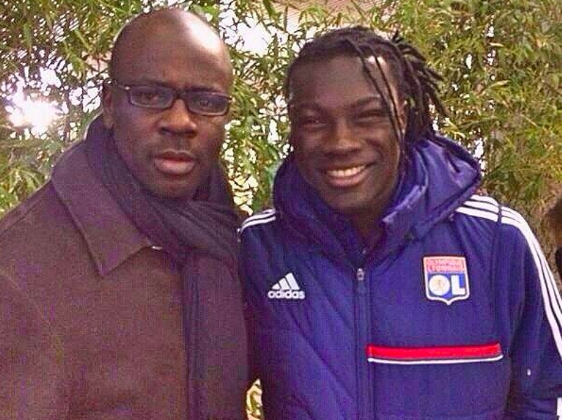 <p>Sa bek - Lilian Thuram<br></p>