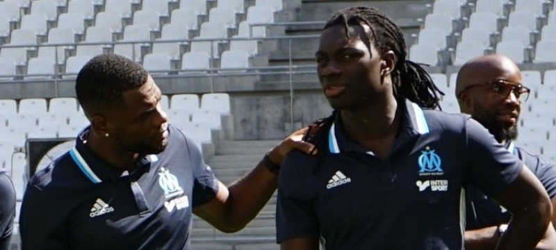 <p>Yedek sol bek - Henri Bedimo<br></p>