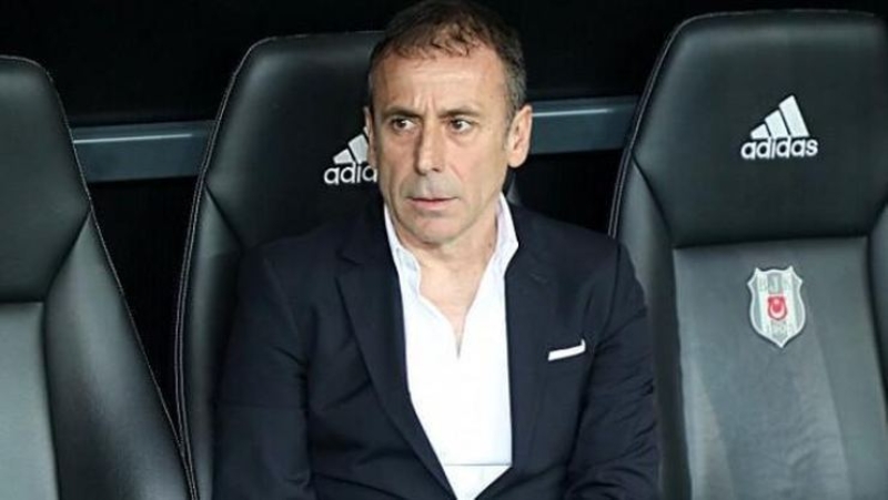 <p>Yerli teknik adamlardan ise Erol Bulut ve Abdullah Avcı ile birlikte Hüseyin Eroğlu ve Yalçın Koşukavak'ın ismi sarı lacivertli takımla anıldı.</p>