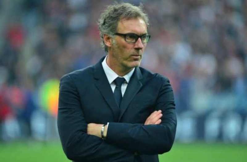 <p>Ersun Yanal’dan önce temas kurulan ancak teklifi kabul etmeyen Laurent Blanc’ın tekrar gündeme geldiği iddia edilse de yönetimin bu yönde yeni bir girişimi yok. </p>