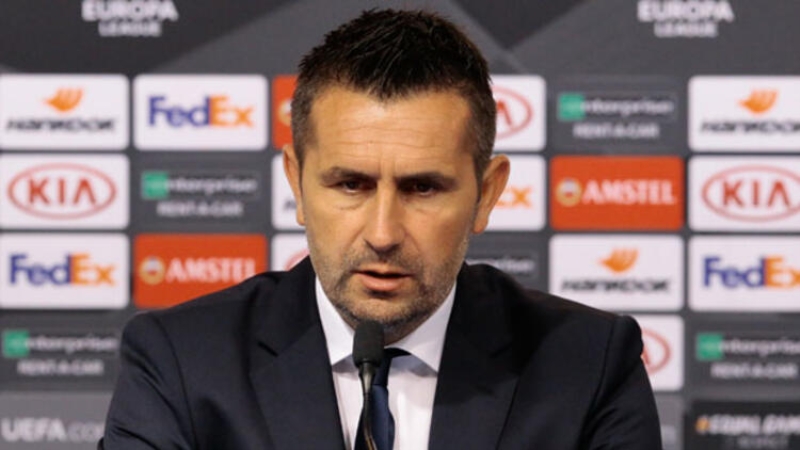 <p>Konuyla ilgili olarak Türkiye’den bazı menajerlerin başarılı teknik adamı aradığı ifade edilse de şu ana kadar Fenerbahçe’nin çalıştırıcı ile bir temas kurmadığı bildirildi.</p>