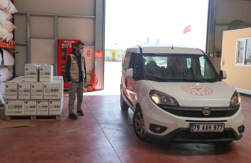 <p>�ak�r, �zellikle ramazan ay�n�n yakla�mas� dolay�s�yla yard�m �al��malar�na h�z verdiklerini belirterek, temin edilen nakdi yard�mlar ile g�da ve temizlik malzemelerini as�l sahiplerine ula�t�rman�n sevincini ya�ad�klar�n� ifade etti.</p>