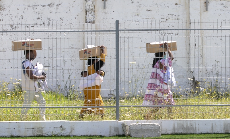 <p>Tunus'ta Afrikal gmenlere yardm</p>