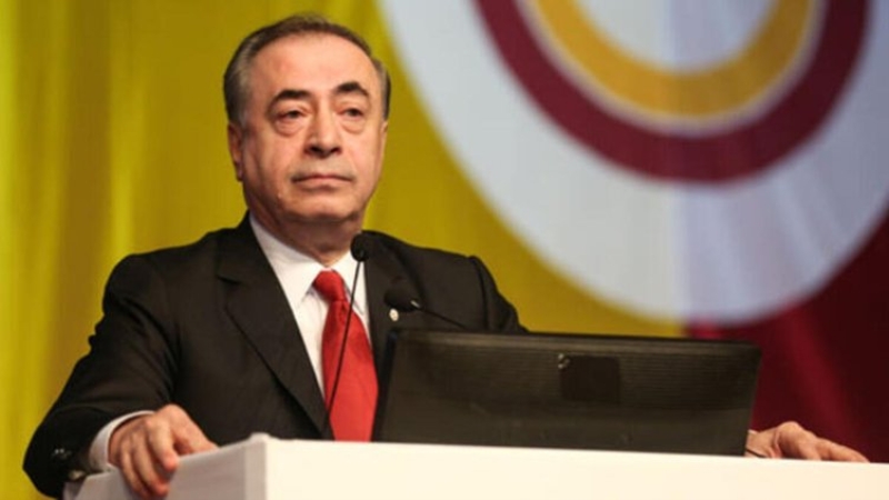 <p><b>DEV ZARAR</b></p><p>Sar� k�rm�z�l� kul�b�n ba�kan�, 'Bu vir�s beklenmedik anda geldi, bize darbesi �ok b�y�k oldu. �oktan �ok, azdan az gider. En b�y�k zarar� Galatasaray'a verdi. En y�ksek yay�n ve seyirci geliri bizdeydi, bizi olumsuz etkiledi. Bu ma�lar�n seyircisiz oynanmas�n�n verdi�i zarar 105 Milyon TL. Galatasaray bu y�klerin alt�ndan kalkacak.' dedi.</p>