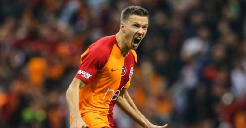 <p>Martin Linnes 1.4 milyon euro</p>