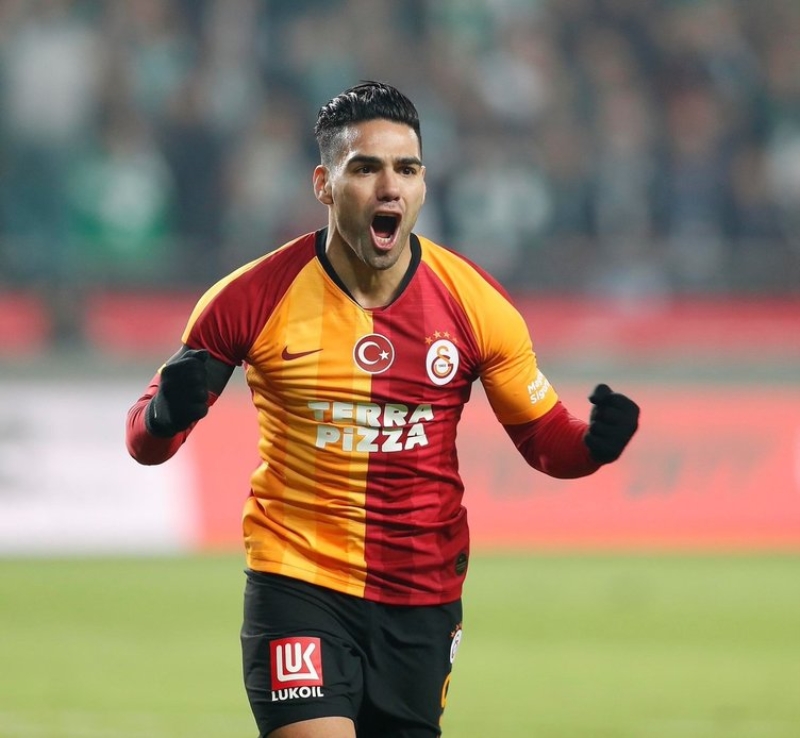 <p>Falcao 5 milyon euro</p>