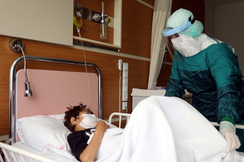 <p><b>- BABASI VE RABİ'DEN TÜRKİYE'YE TEŞEKKÜR</b><br></p>